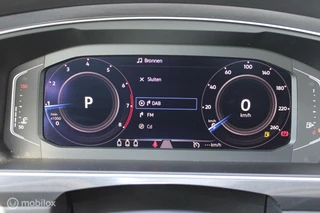Volkswagen Tiguan Volkswagen Tiguan 1.5 TSI ACT Highline VIRTUAL DASHBOARD PANODAK - afbeelding nr 11