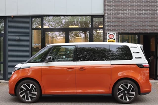 Volkswagen ID. Buzz IQ.Light/Elek. schuifdeuren+klep/Camera/Keyless/Acc/20