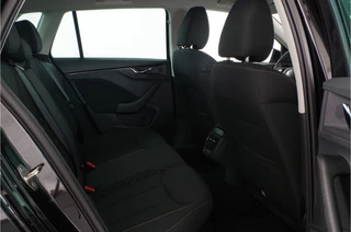Škoda Kamiq ŠKODA Kamiq 1.0 TSI Ambition > Trekhaak/17 inch/camera/stoelverwarming... - afbeelding nr 22
