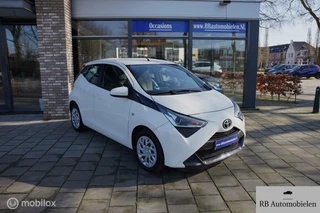 Toyota Aygo Toyota Aygo 1.0 VVT-i x-joy|CAMERA|LED|2021|NAP - afbeelding nr 1