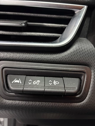 Renault Clio Renault Clio 1.0 TCe Zen Airco, Navi, Cruise Controle - afbeelding nr 15