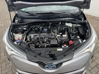 Toyota C-HR Toyota C-HR 1.8 Hybrid First Edition Camera Navigatie Cruise Clima Stoelverwarming Keyless Trekhaak - afbeelding nr 46