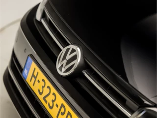 Volkswagen Polo (APPLE CARPLAY, GROOT NAVI, PARKEERSENSOREN, ADAPTIVE CRUISE, GETINT GLAS, SPORTSTOELEN, LM VELGEN, ARMSTEUN, NIEUWE APK, NIEUWSTAAT) - afbeelding nr 29