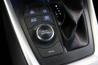 Toyota RAV4 Toyota RAV4 2.5 Plug-in Hybrid AWD // 12-2022 - Trekhaak - Camera - Elek. bestuurderstoel - Stoelverwarming - HUD - Navi - CarPlay & Android Auto - afbeelding nr 29