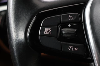 BMW 5 Serie BMW 5-serie 520i High Executive | Leder | 360 camera |  Stoelverwarming | DAB | Navigatie | Full LED | Sfeerverlichting | Parkeerhulp | Climate control | Cruise control - afbeelding nr 16