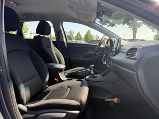 Hyundai i30 Hyundai i30 1.0 T-GDI Comfort 2e Eigenaar,Camera,Navi,Dealer Onderhouden,120pk,Clima,Cruise,Pdc,Lm Velgen,Nieuwe Apk bij Aflevering - afbeelding nr 7
