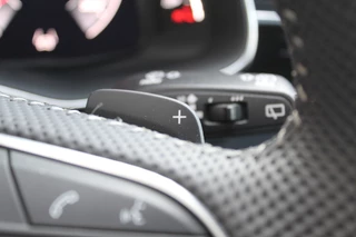 Audi Q8 Audi Q8 55 TFSI e quattro Pro Line S / Vol opties!! / Trekhaak / Panoramadak / 360Camera / Head-up / 22'' / Softclose / B&O / Luchtvering / Keyless / Stuurverwarming / Sfeerverlichting / Stoelventilatie + verwarming / Dodehoek / - afbeelding nr 34