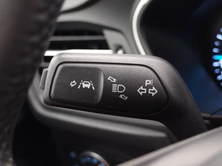 Ford Focus TREKHAAK / CARPLAY / NAVI / AIRCO / PDC / BLUETOOTH / CRUISE / NL-AUTO - afbeelding nr 14