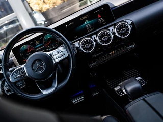 Mercedes-Benz A-Klasse Mercedes A-klasse A200 AMG|PANO|BURMESTER|CAMERA|18'|CARPLAY - afbeelding nr 22