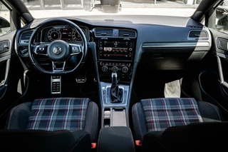 Volkswagen Golf Volkswagen Golf 2.0 TSI GTI Performance|PANO|ACC|19''|CAMERA - afbeelding nr 8