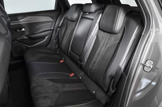 Peugeot 308 Peugeot 308 SW 1.2 PureTech 130 PK GT - Automaat | Dig. Cockpit | Adapt. Cruise | Stoel+-Stuurverw. | PDC | Camera | NAV + App. Connect | ECC | LM 17