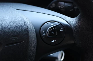 Ford Transit Connect Ford Transit Connect 1.5 EcoBlue | Lederen bekleding | PDC V+A | Airco | Dealer onderhouden | Nieuwe APK | Euro 6 | MF Stuur - afbeelding nr 13