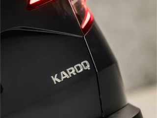 Škoda Karoq 150Pk Automaat (APPLE CARPLAY, GROOT NAVI, CAMERA, TREKHAAK, SPORTSTOELEN, GETINT GLAS, PARKEERSENSOREN, CRUISE, NIEUWSTAAT) - afbeelding nr 30