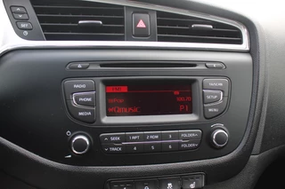 Kia cee'd Kia cee'd 1.6 GDI ComfortLine / Bluetooth  / Radio / Cruise Control / Airco - afbeelding nr 21