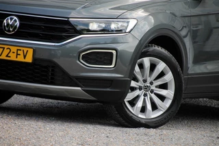 Volkswagen T-Roc Volkswagen T-Roc 1.0 TSI Style - 110 pk **Led / Active info / Navi / PDC - afbeelding nr 5