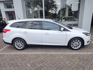 Ford Focus Ford Focus Wagon 1.0 TITANIUM Voorruitverwarming | Keyless | Cruise - afbeelding nr 6