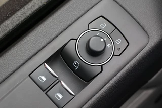 Ford Transit Custom Ford Transit Custom 320 2.0 TDCI L2H1 Sport 170 PK | L+R Schuifdeur | ACC | Blind Spot | Navigatie | Camera | CarPlay | Lane Assist | | Raptor Edition | Trekhaak | 3-Zitter | MODELJAAR 2025 | Verlengde fabrieksgarantie tot 12-2029 - afbeelding nr 25