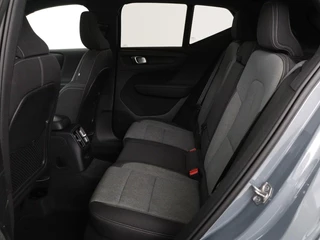 Volvo XC40 Volvo XC40 1.5 T4 Rech R Design Expression | Panoramadak |  Stoel & stuurverwarming | Adaptive cruise | Trekhaak | Camera | Carplay | Getint glas | PHEV - afbeelding nr 6