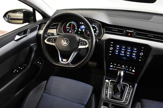 Volkswagen Passat Volkswagen Passat Variant GTE 218PK DSG HYBRID BUSINESS CAMERA/NAVI/MASSAGE*** - afbeelding nr 9
