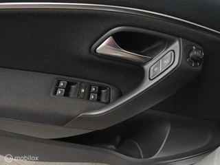 Volkswagen Polo Volkswagen Polo 1.0 TSI SOUND / Navigatie / Climate/ Garantie - afbeelding nr 15