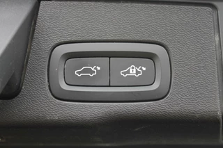 Volvo XC60 Volvo XC60 T6 Recharge AWD Ultimate Bright | Longe Range | Parkeercamera | Panoramadak | Trekhaak | HUD | Leder | Stoelverwarming | Keyless - afbeelding nr 52