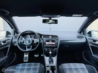 Volkswagen Golf Volkswagen Golf 1.4 TSI DSG GTE 2015|18 Inch|Sport|Camera| - afbeelding nr 10