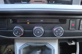 Volkswagen Transporter Volkswagen Transporter 2.0 TDI L2 H1 Airco / Trekhaak - afbeelding nr 20