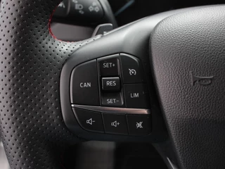 Ford Focus Ford Focus Wagon 1.0 125pk Hybrid Automaat ST Navigatie Climate control cruise control Carplay LM velgen Parkeersensoren Led Matrix koplampen - afbeelding nr 15
