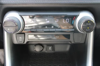 Toyota RAV4 Toyota RAV4 2.5 Hybrid Style Pano/Navi/19