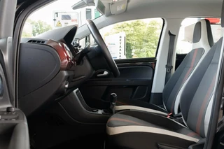 Volkswagen up! Volkswagen Up! 1.0 BMT High Up! | Trekhaak | Airco | Cruise control | - afbeelding nr 10