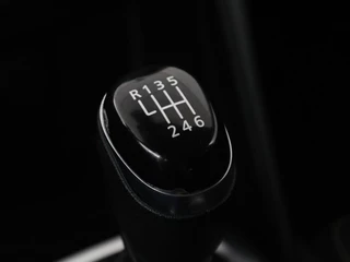 Renault Mégane Renault Mégane 1.5 dCi Zen | Trekhaak | Navigatie |  Climate control | Parkeerhulp | Bluetooth | Cruise control - afbeelding nr 21