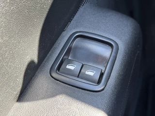Citroën C3 Citroen C3 1.2 PureTech Feel Navi,Clima,Cruise,PDC Achter,Distributieriem Vervangen in 2024,N.A.P,APK Tot 02-2026 - afbeelding nr 22