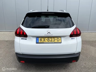 Peugeot 2008 Peugeot 2008 1.2 PureTech Active AUTOMAAT/HOOGZITTER/PANODAK - afbeelding nr 6