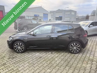 Volkswagen Golf Volkswagen Golf 1.4 TSI R-LINE Virtual/ Massage/ CarPlay - afbeelding nr 4