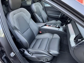 Volvo XC60 Volvo XC60 2.0 T8 Plug-in Hybrid AWD R-Design Pano H&K Leder - afbeelding nr 12
