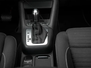 Volkswagen Tiguan Volkswagen Tiguan 1.4TSi DSG6 Cup Sport&Style | Trekhaak 1.800kg. | 2e eigenaar | Climate Control | Stoelverwarming | Parkeer pakket | Winter-pakket | Koplampsproeiers | Multifunctioneel lederen stuurwiel - afbeelding nr 34