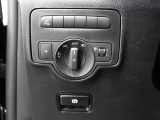 Mercedes-Benz Vito Mercedes-Benz Vito 114 CDI Automaat L2H1 Lang Navigatie Camera Cruise control Trekhaak Airco Euro6 - afbeelding nr 11