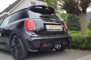 MINI Cooper MINI Cooper John Works 2.0 Automaat (231pk) Pano/Kuipstoelen/JCW Pro/JCW uitlaat/ACC - afbeelding nr 30