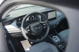 Škoda Octavia Škoda Octavia Combi 150PK AUTOMAAT ADAPTIVE | WINTERPACK | CAMERA | NAVI | KEYLESS! - afbeelding nr 9