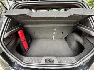 Ford Fiesta Ford Fiesta 1.6 ST. HALF LEDER, CLIMA, STOELVERWARMING. - afbeelding nr 18