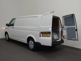 Volkswagen Transporter Volkswagen Transporter 2.0 TDI L2H1 102pk Airco Cruisecontrol Navigatie Apple Carplay parkeersensoren - afbeelding nr 37