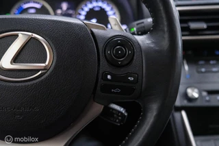 Lexus IS Lexus IS 300h Luxury Line | Dealer OH | Camera | Stoel + stuurwiel verwarming | Clima | LED | rijklaarprijs | - afbeelding nr 19