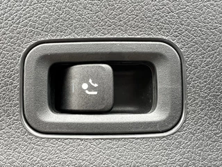 Mercedes-Benz CLA Navigatie Trekhaak Panoramadak Elek. Stoelen Leer Stoelverwarming DAB Keyless Getint Glas  NL Auto BTW - afbeelding nr 41