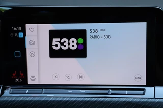 Volkswagen Golf Volkswagen Golf 8 1.5 eTSI / 3x R-Line / DSG / DAB / CarPlay / Navi / 150pk / LED / 18