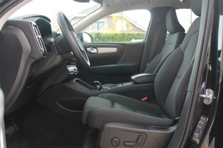 Volvo XC40 Volvo XC40 T3 Momentum Business | Parkeercamera | Stoelverwarming | Trekhaak | Pilot Assist | Keyless - afbeelding nr 15