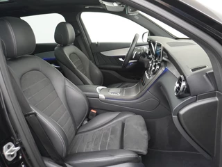 Mercedes-Benz GLC Mercedes-Benz GLC 300e AMG // Panoramadak // Burmester // 360 Camera // Keyless // Carbon // Sfeerverlichting // Carplay - afbeelding nr 42