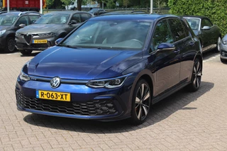 Volkswagen Golf Volkswagen Golf 1.4 eHybrid GTE / Camera / Navigatie / Sfeerverlichting / LED Koplampen / 18'' / Virtual Cockpit / DAB / Stoelverwarming / ACC - afbeelding nr 6