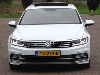 Volkswagen Passat Volkswagen Passat Variant 1.4 TSI ACT 149PK DSG / HighLine / R-line / LED *NAP* - afbeelding nr 60
