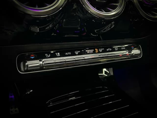 Mercedes-Benz CLA Mercedes CLA-klasse 180 AMG | Camera | Pano | Sfeer | Nap - afbeelding nr 20