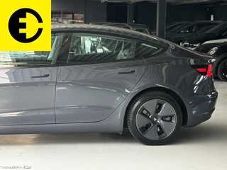 Tesla Model 3 Tesla Model 3 Standard RWD Plus 60 kWh | Autopilot | Warmtepomp - afbeelding nr 37